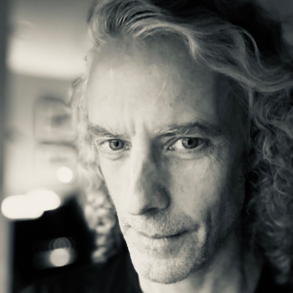 Gil Roth & his Virtual Memories Show