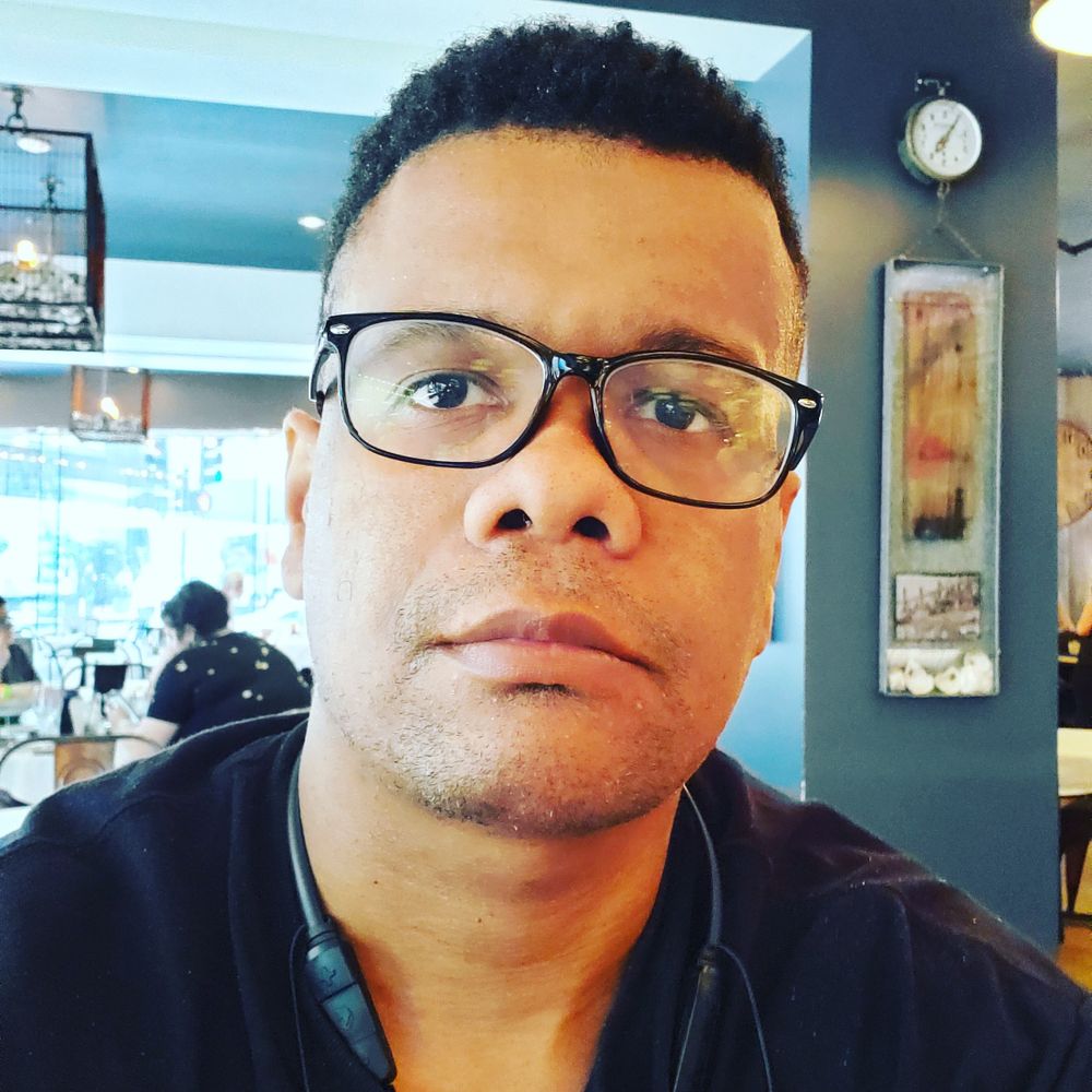 Prof. Kristoffer Ealy of the Resistance