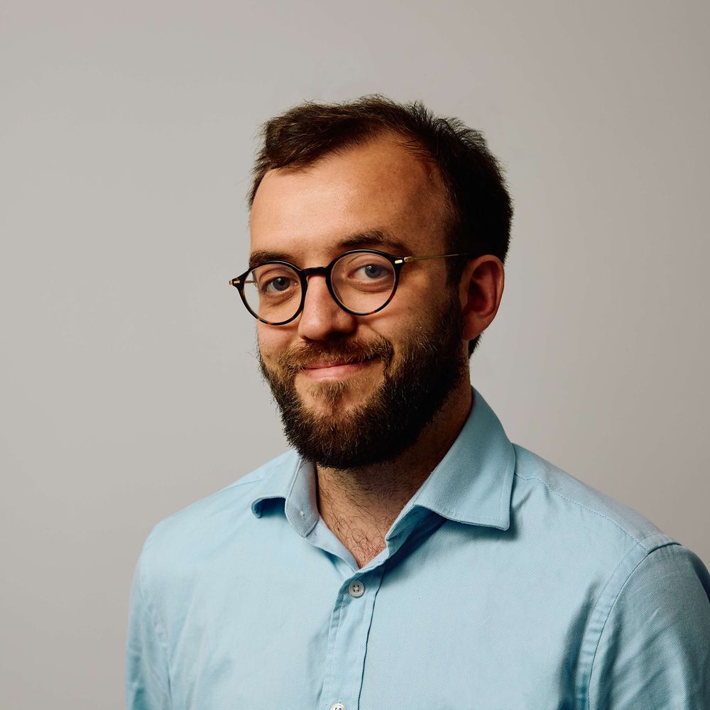 Dr Joshua Wells 