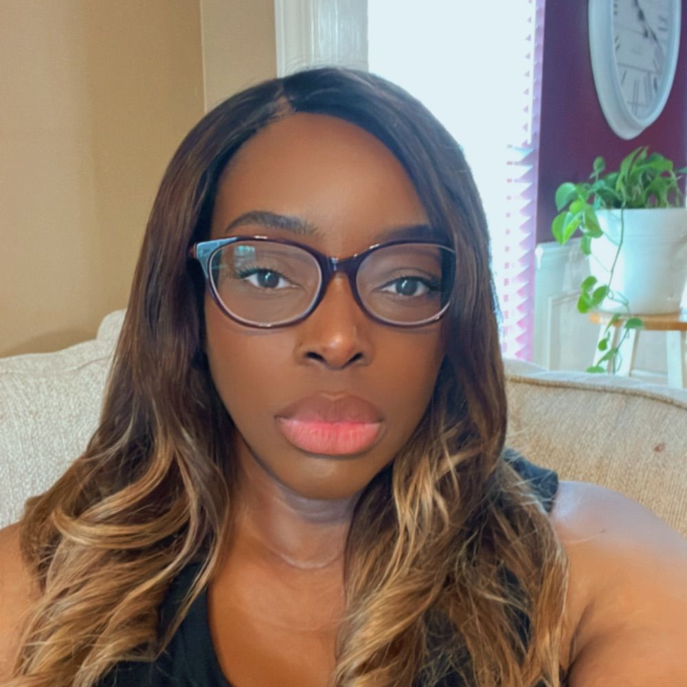 Monisha Latrice 📚