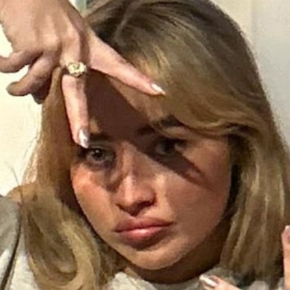 una