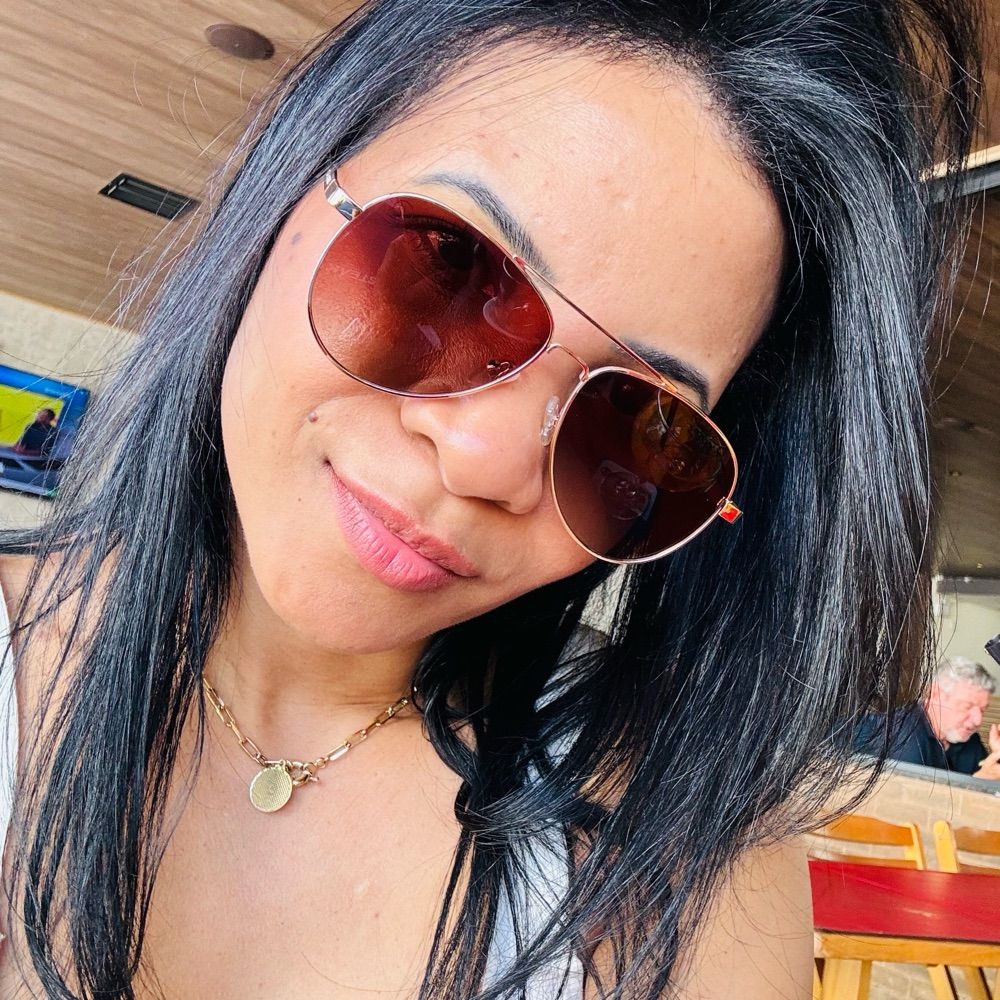 Luciana ❤️🤍🖤