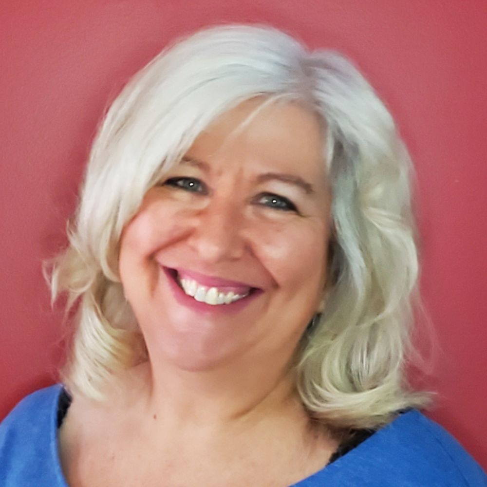 Sandi MacKinnon 
