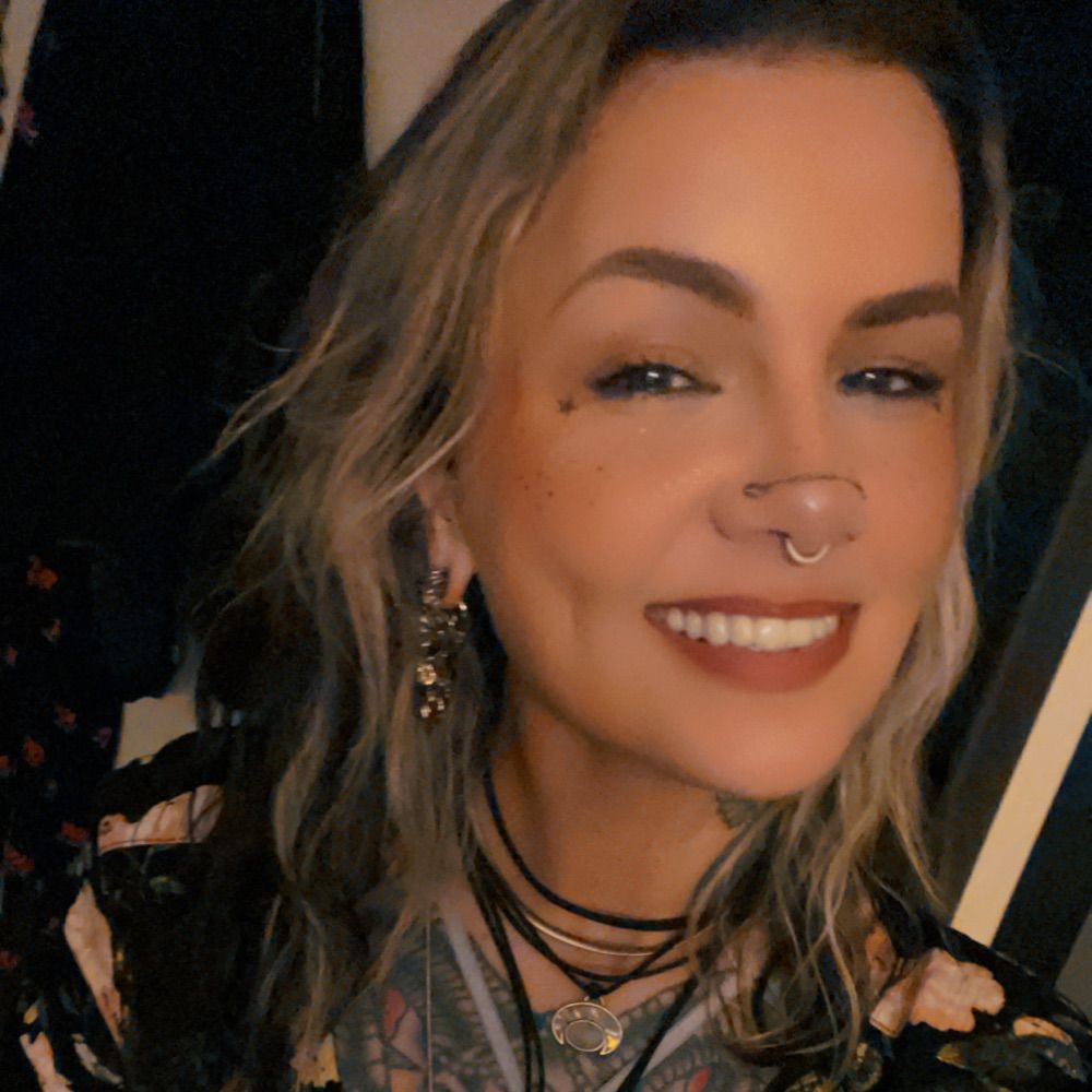 allie🖤✨