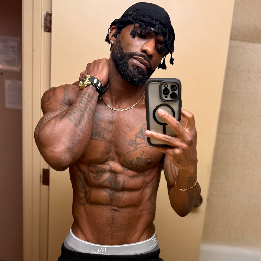 Lou D. Artist