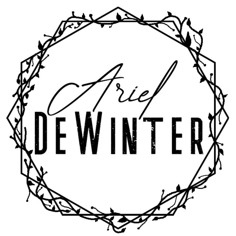 Ariel DeWinter