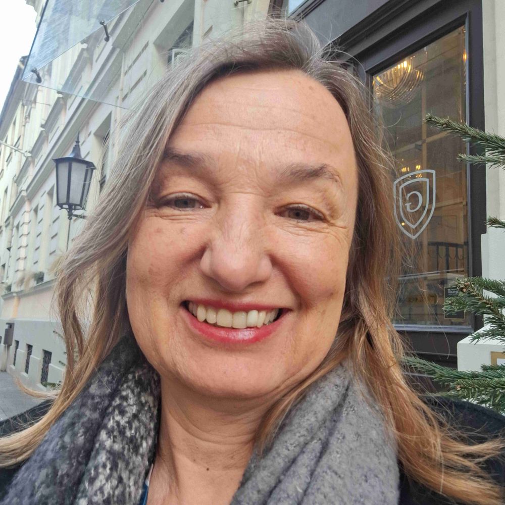 Bernadette Kloesch 
