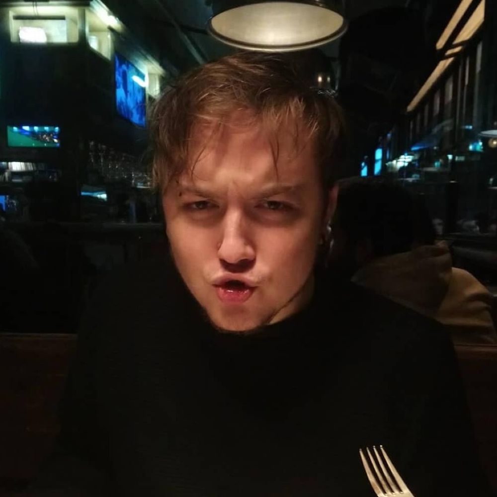 22 aka Homeless Romantic