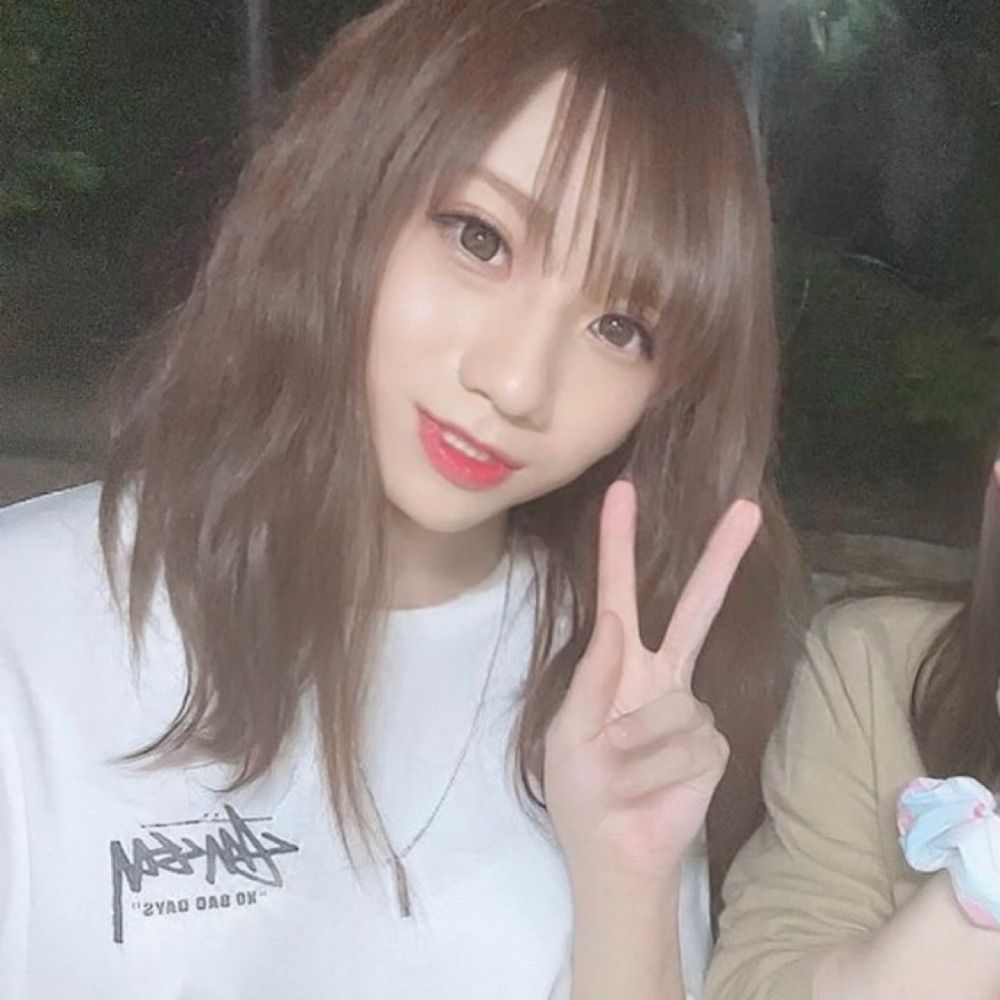 女装してますAK
