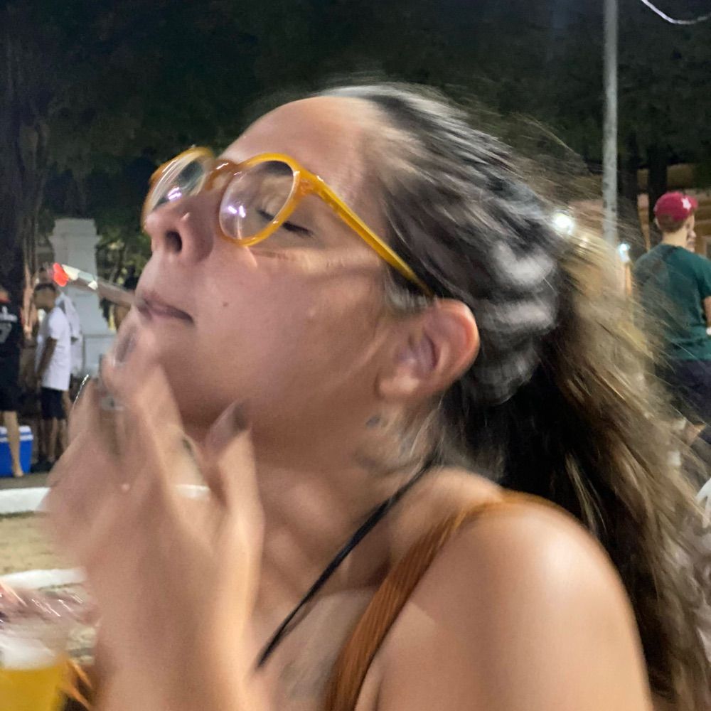 maconheira safada e sem vergonha 