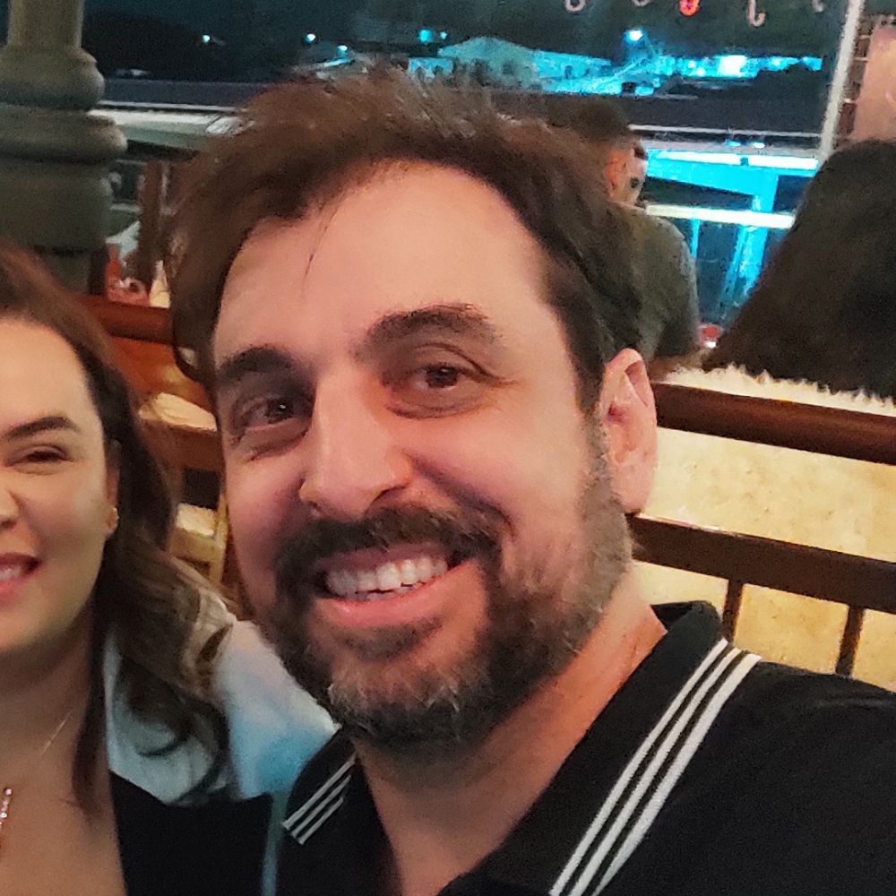 Lazaro Renato 
