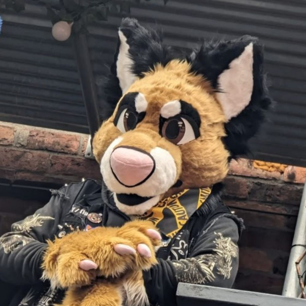 Felix Biker Yote