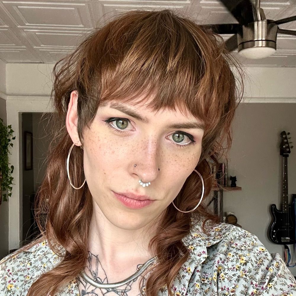avery 🍃 (they/she)