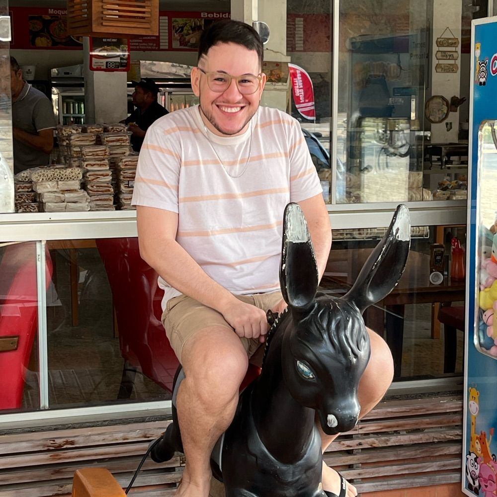 um jovem senhor transtornado