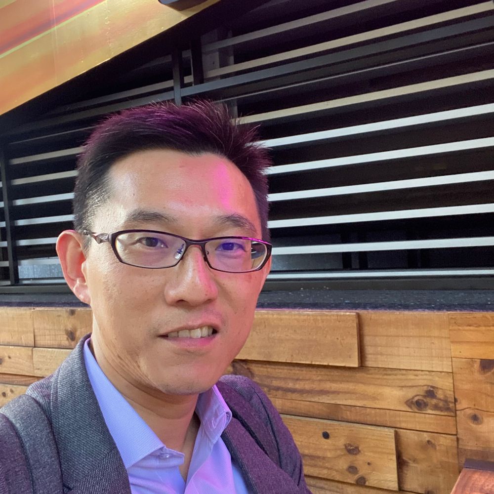 Yi-Wen L