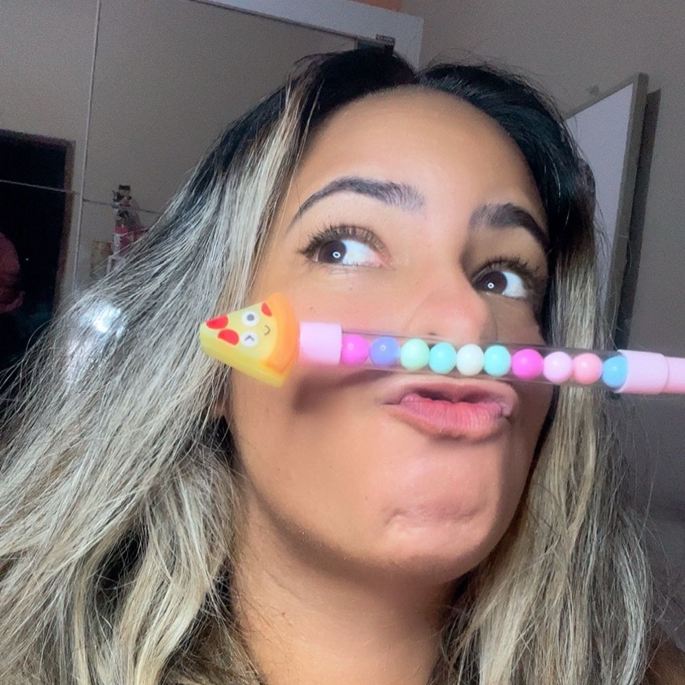 Larissa 