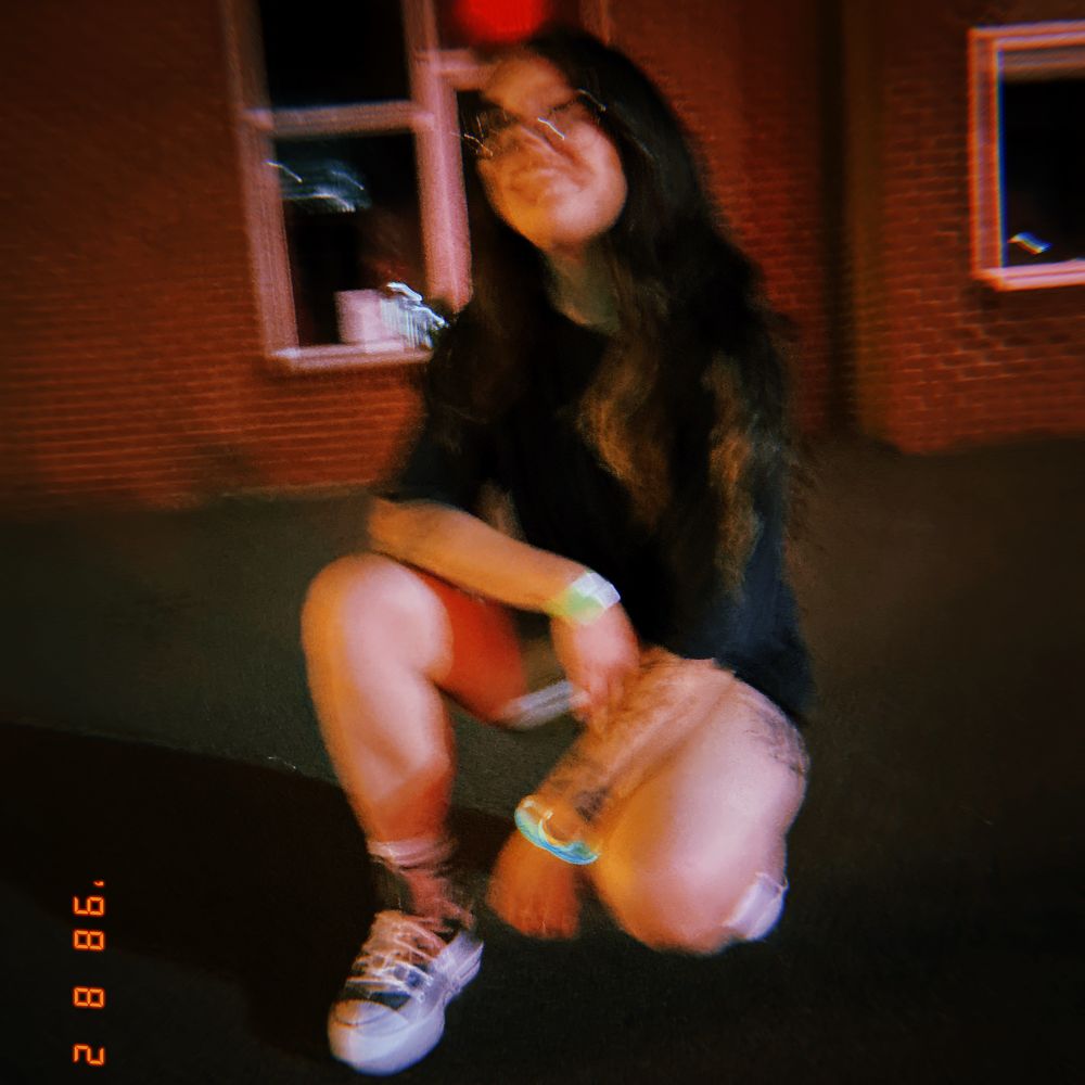 j 🌙
