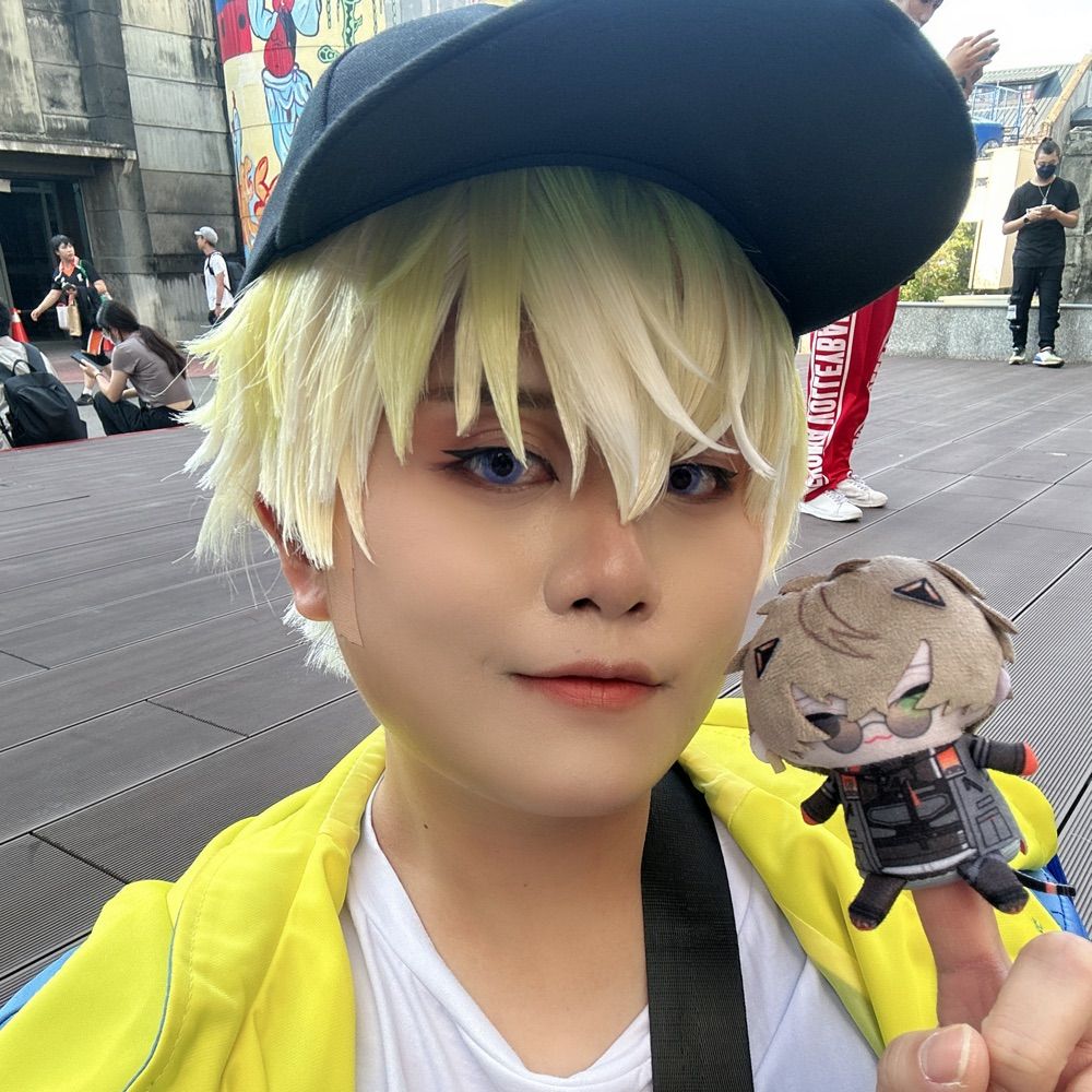 Tsuki月月🔗🎭