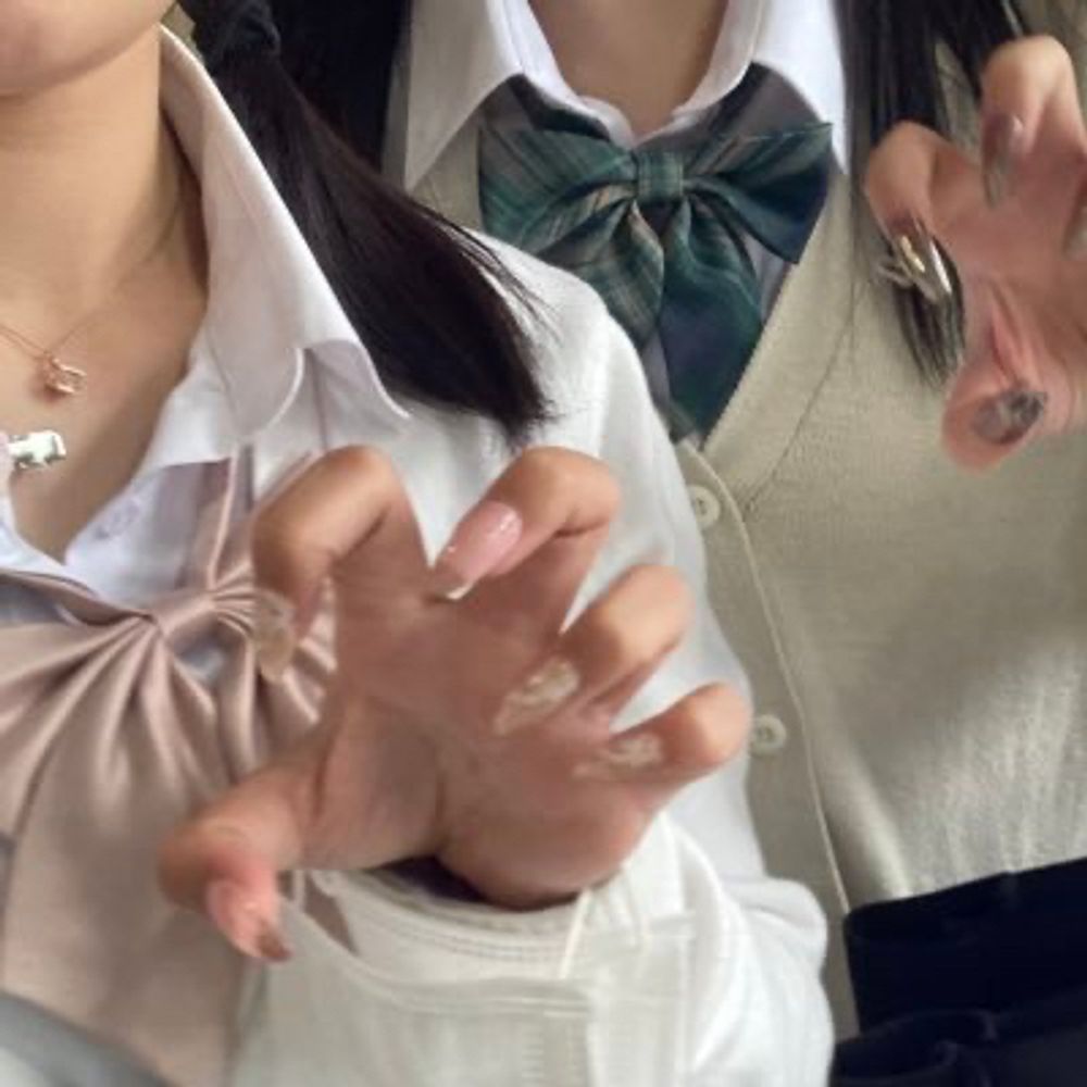 芽衣