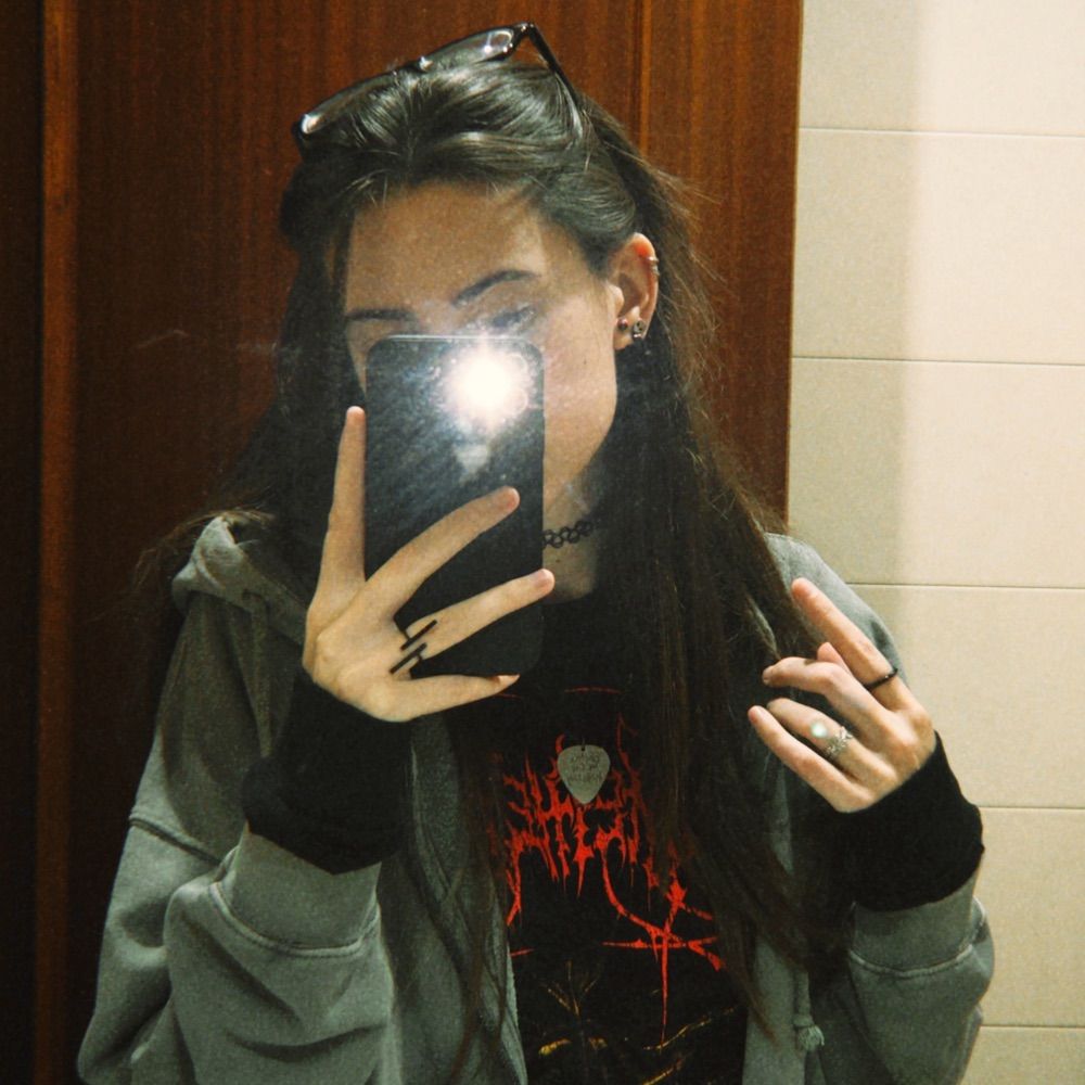 María