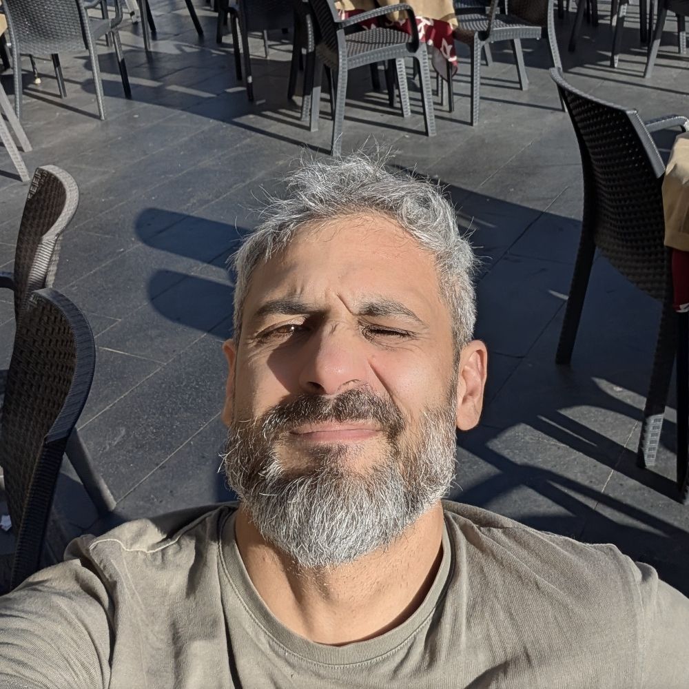 _the_camera_carlo_
