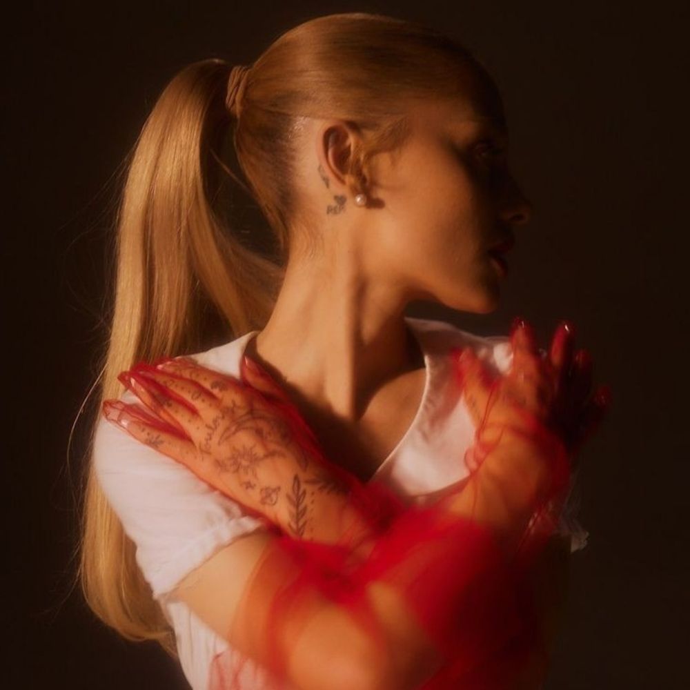 ariana lyric bot