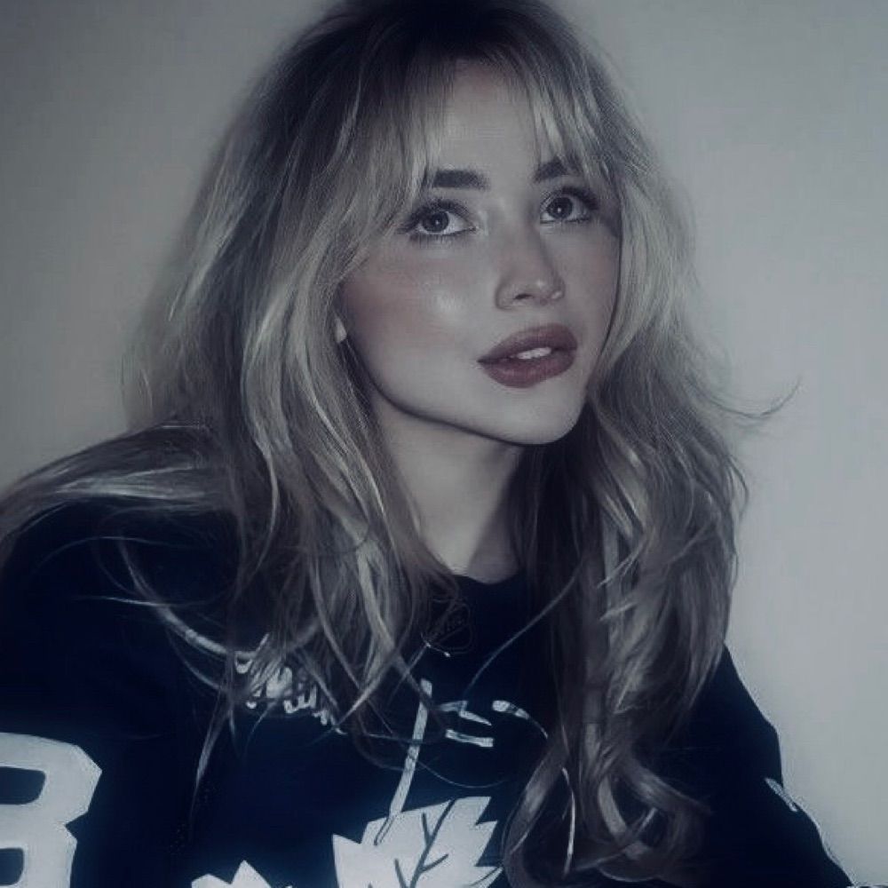 𝐁𝐞𝐥𝐥 🧚🏼‍♀️ 