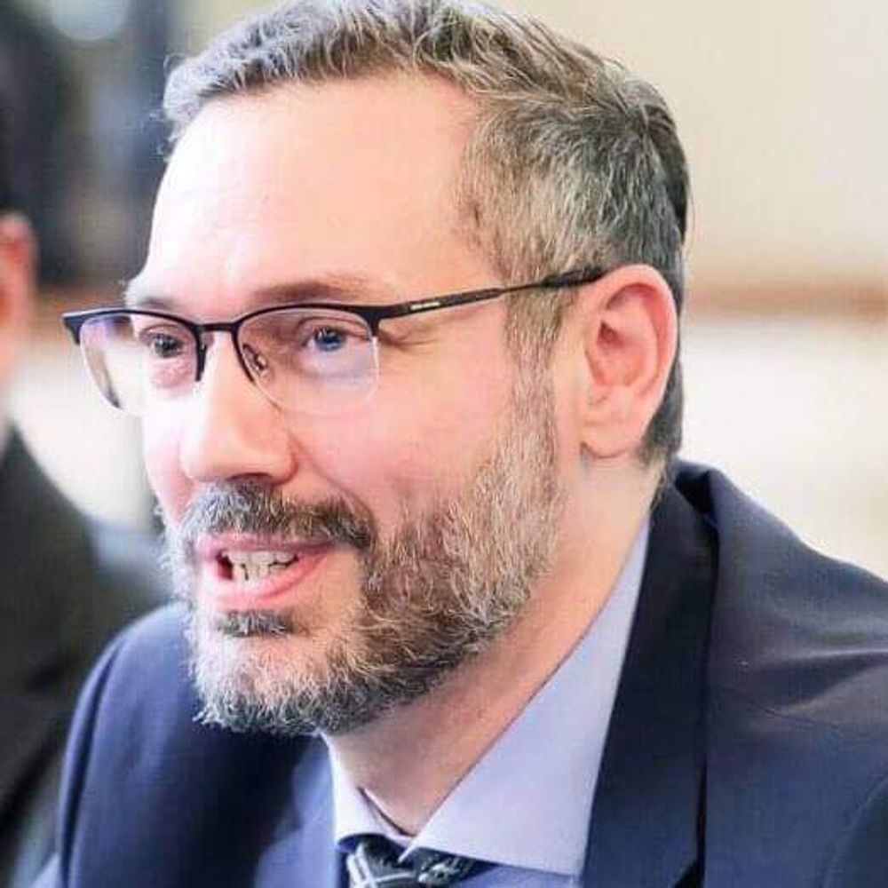 Aris Constantinides