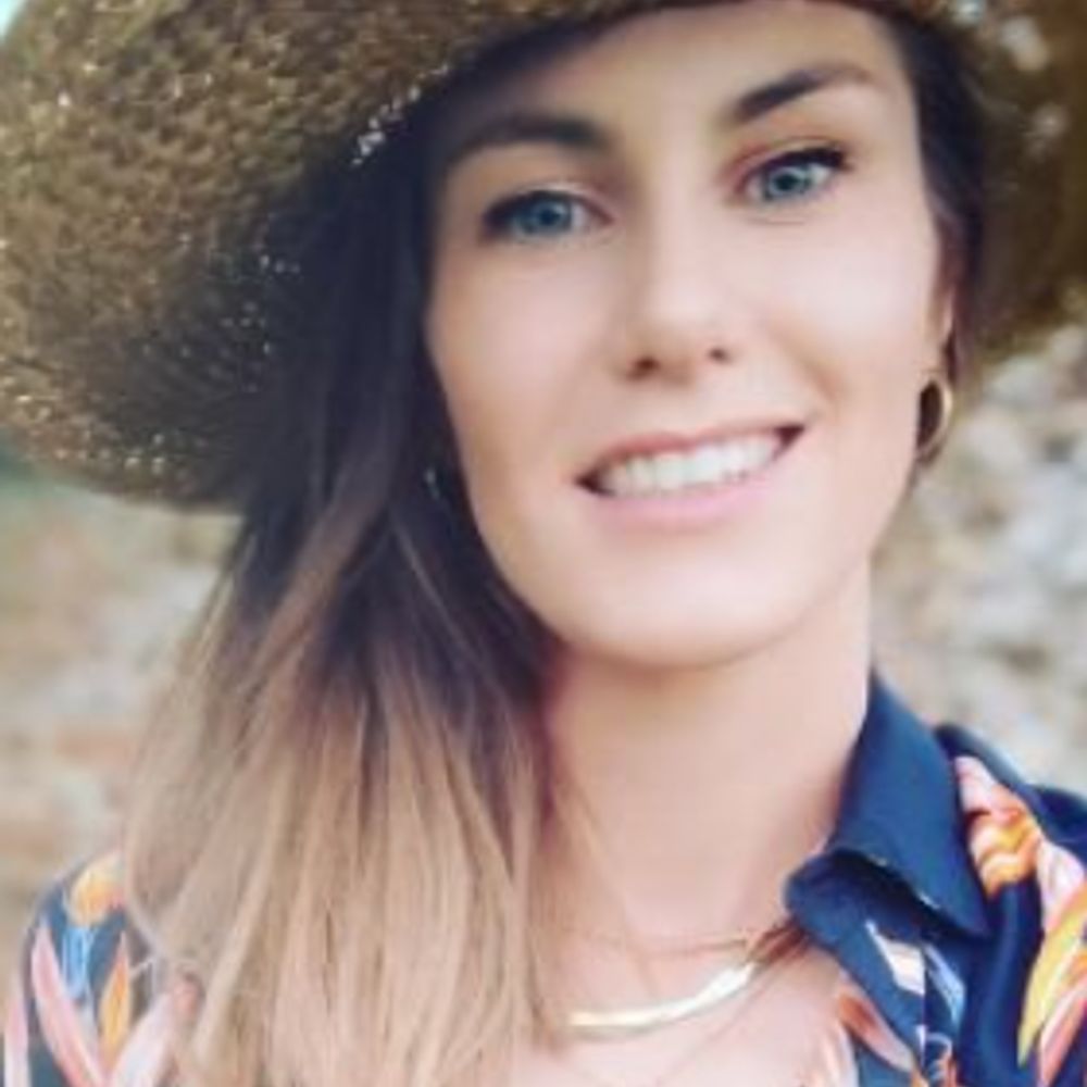 Fiona Tomas