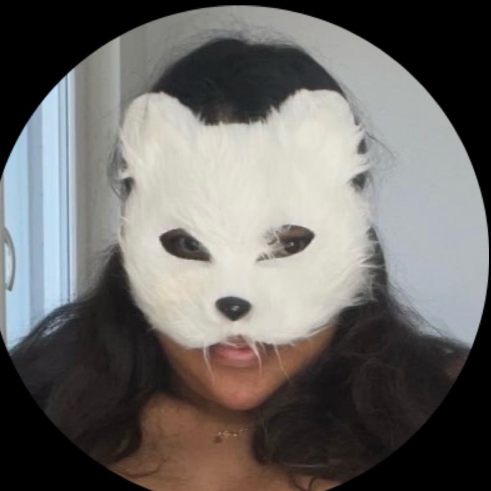 White Fox Molly
