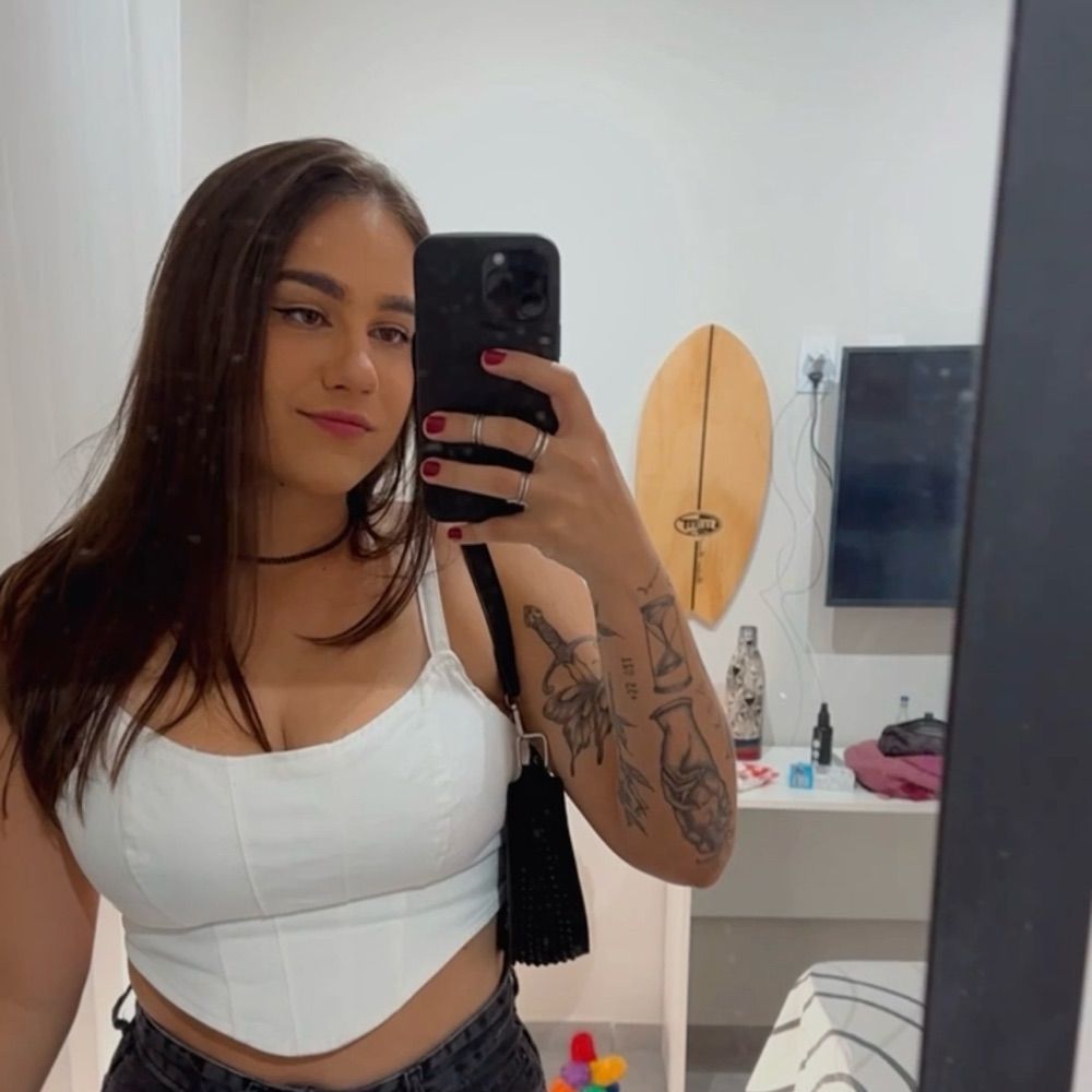 Raíza Corrêa