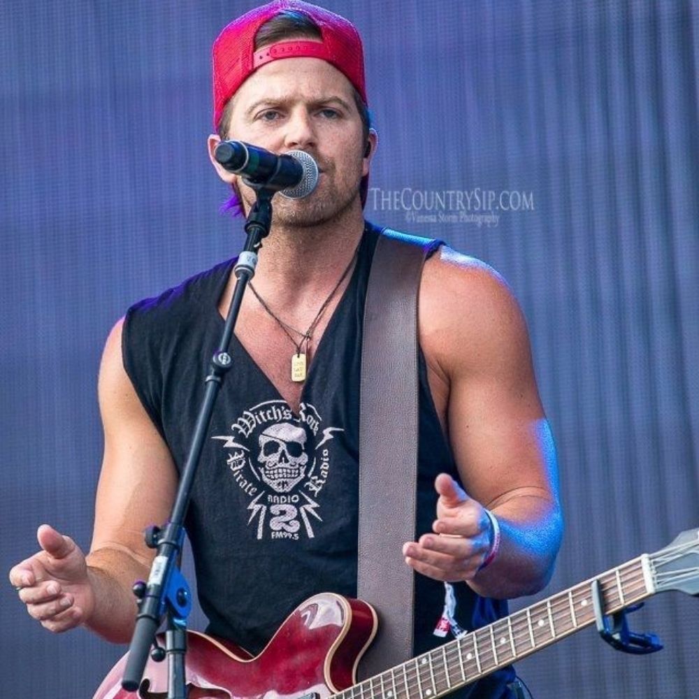 
Kip Moore