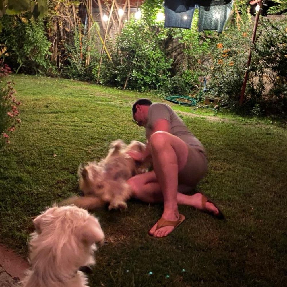 AKA guatón pelado