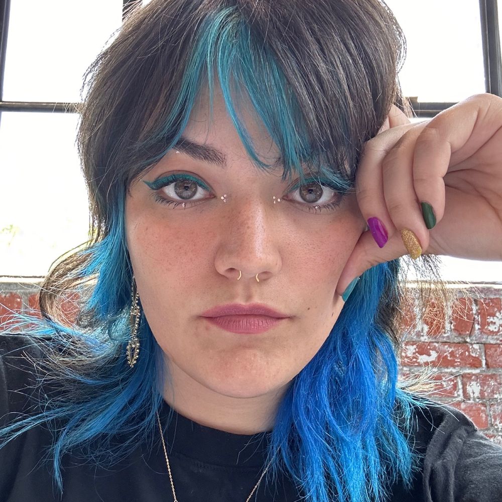 bee (Taylor’s Version)