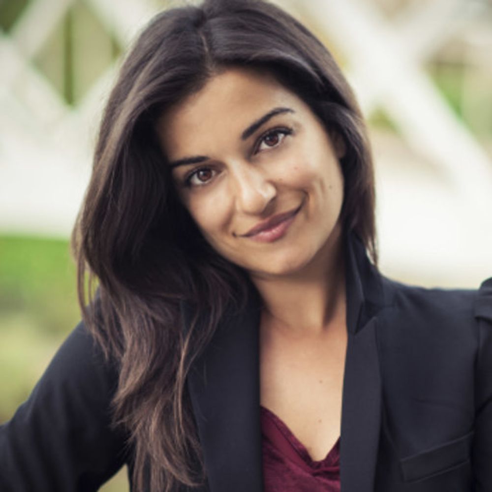 Anahid Modrek