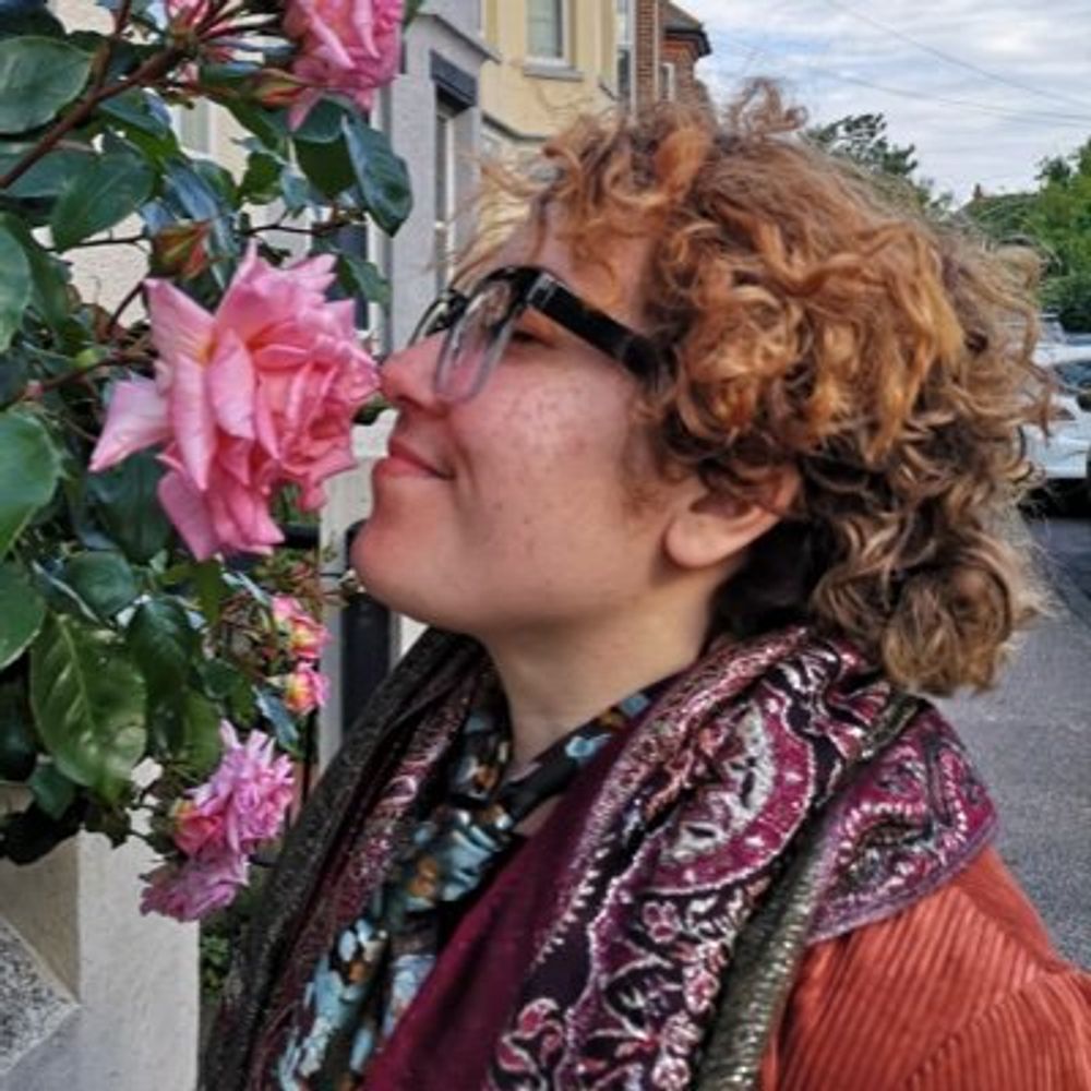 Maya Esslemont (they/them)