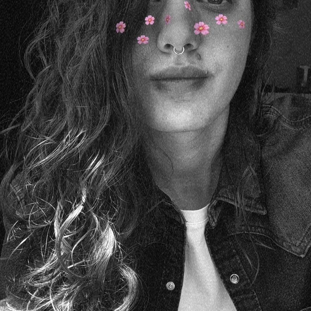 Ruth 🐝
