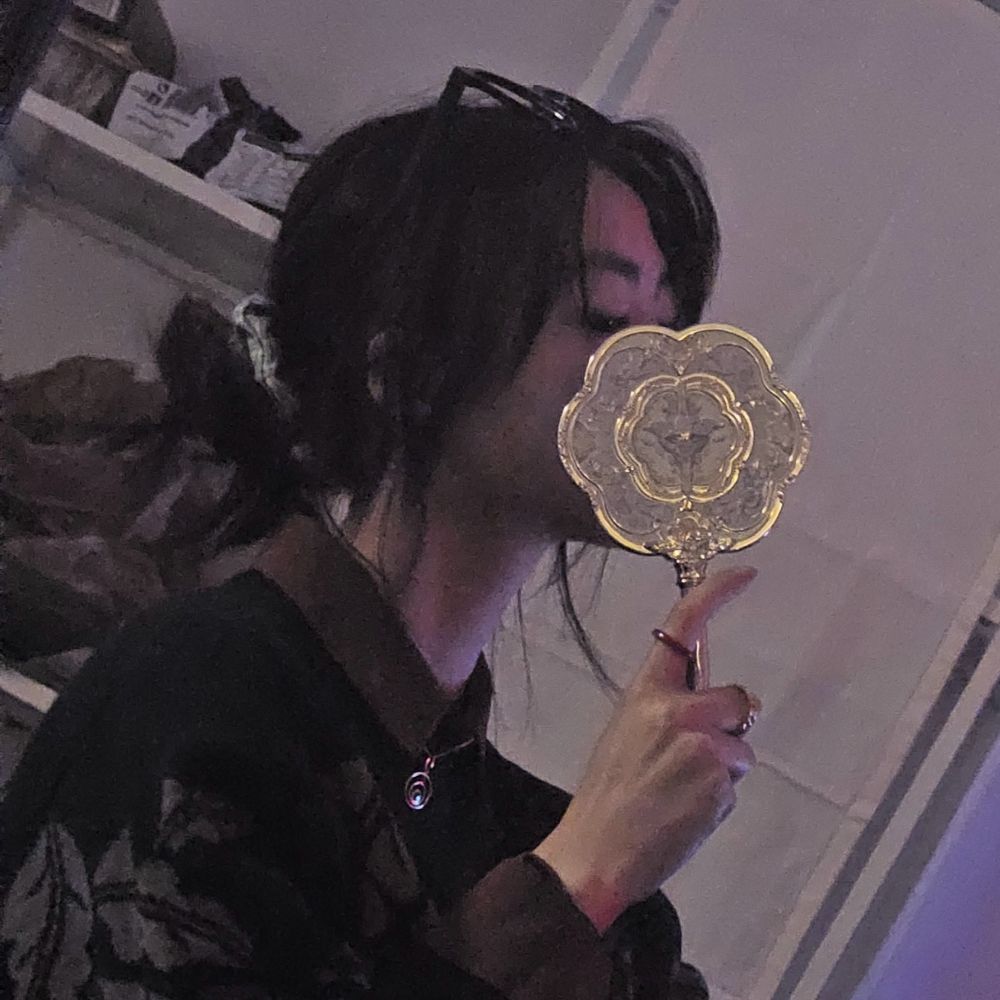 Avi✨️