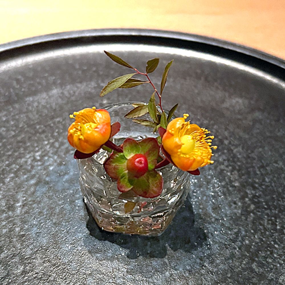 たかもにや