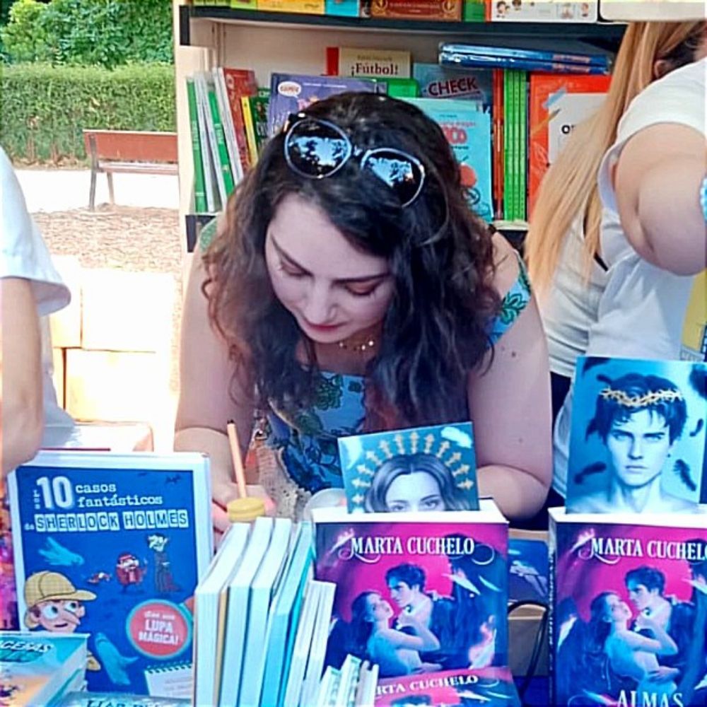 Marta Cuchelo🌹 autora de fantasía romántica