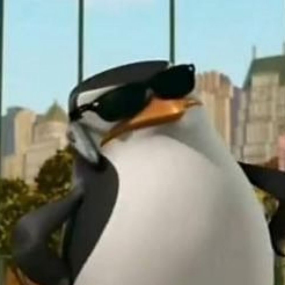 𝙏𝙪𝙭𝙚𝙙𝙤𝙛𝙚𝙖𝙩𝙝𝙚𝙧 🐧