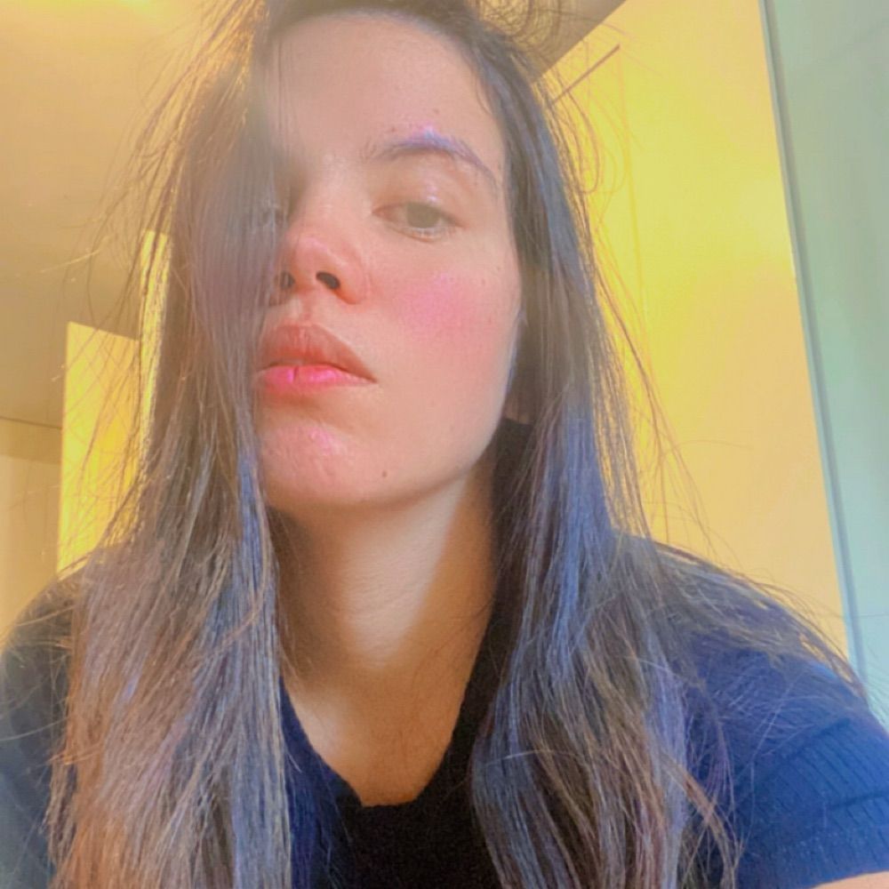 Lari Flores 🌸