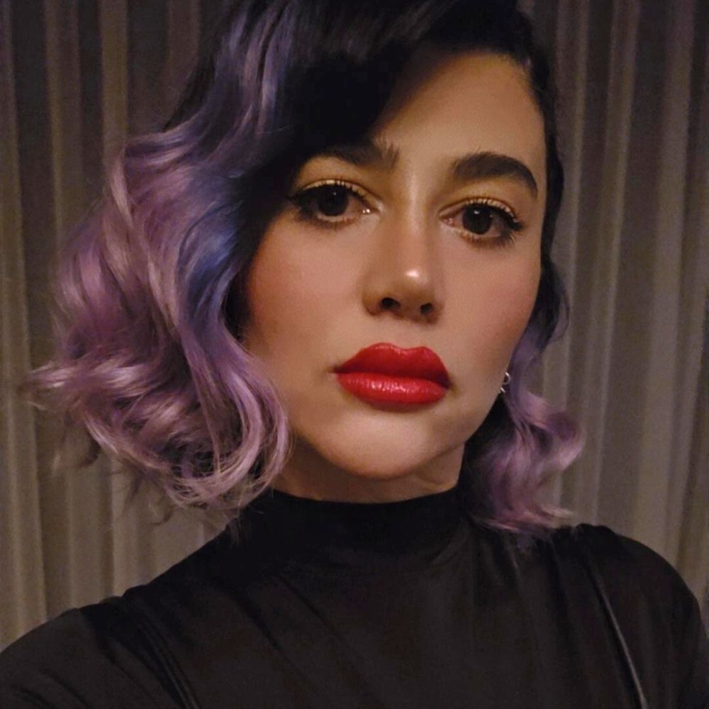 Zehra Şirin-Astrolog