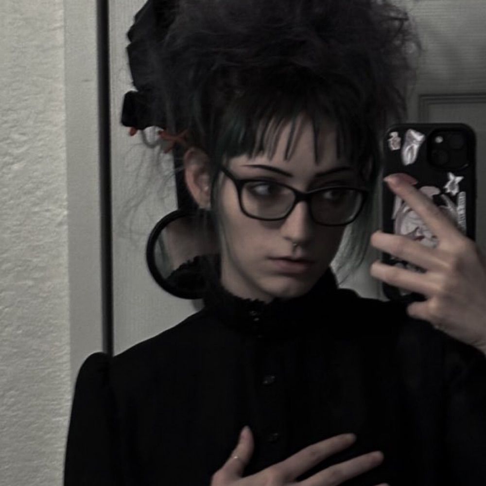 𝖗𝖊𝖎𝖉 🌪️🕯️