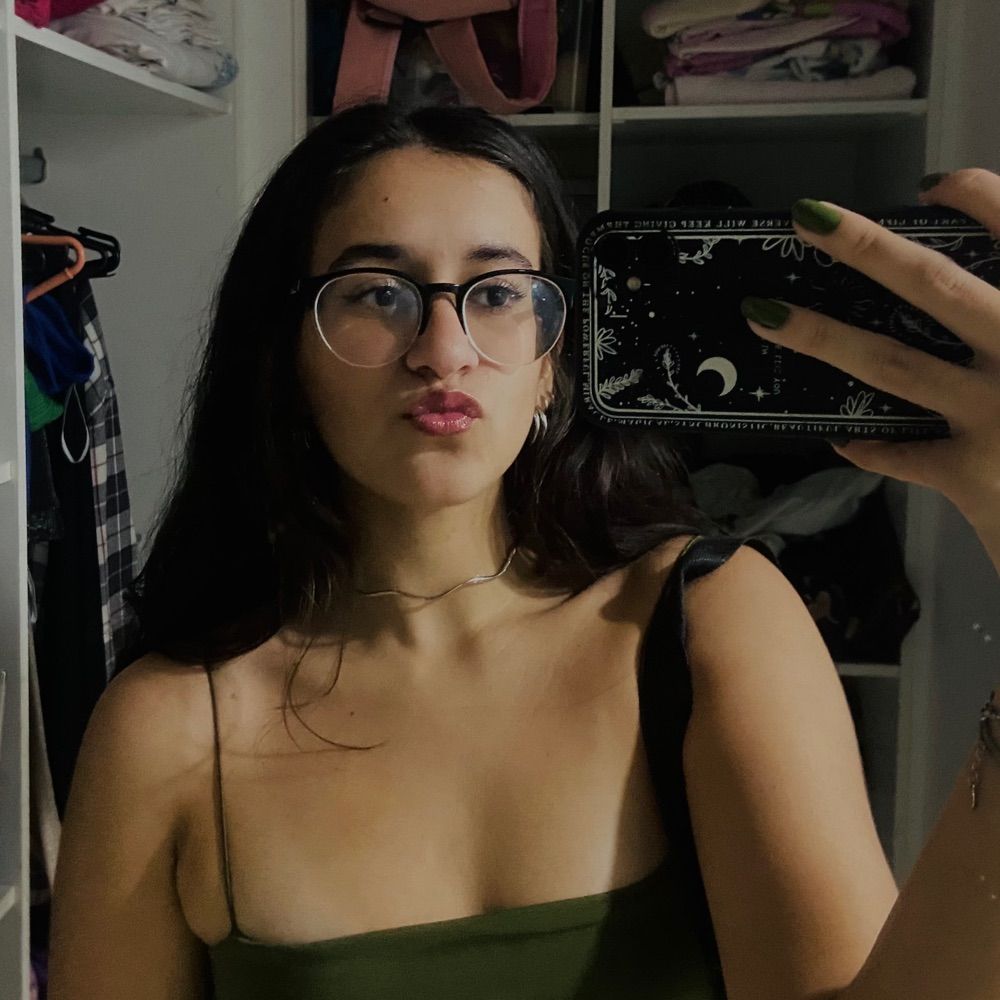 Nicole 
