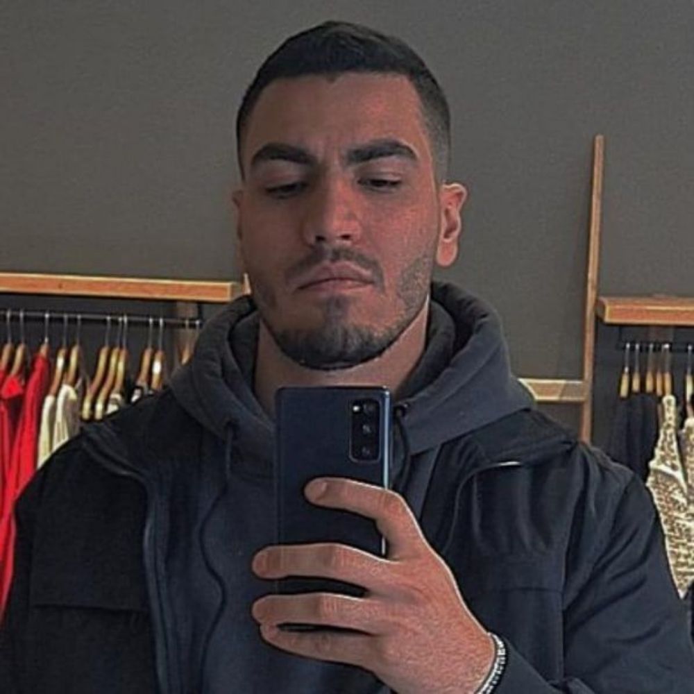 AMiR
