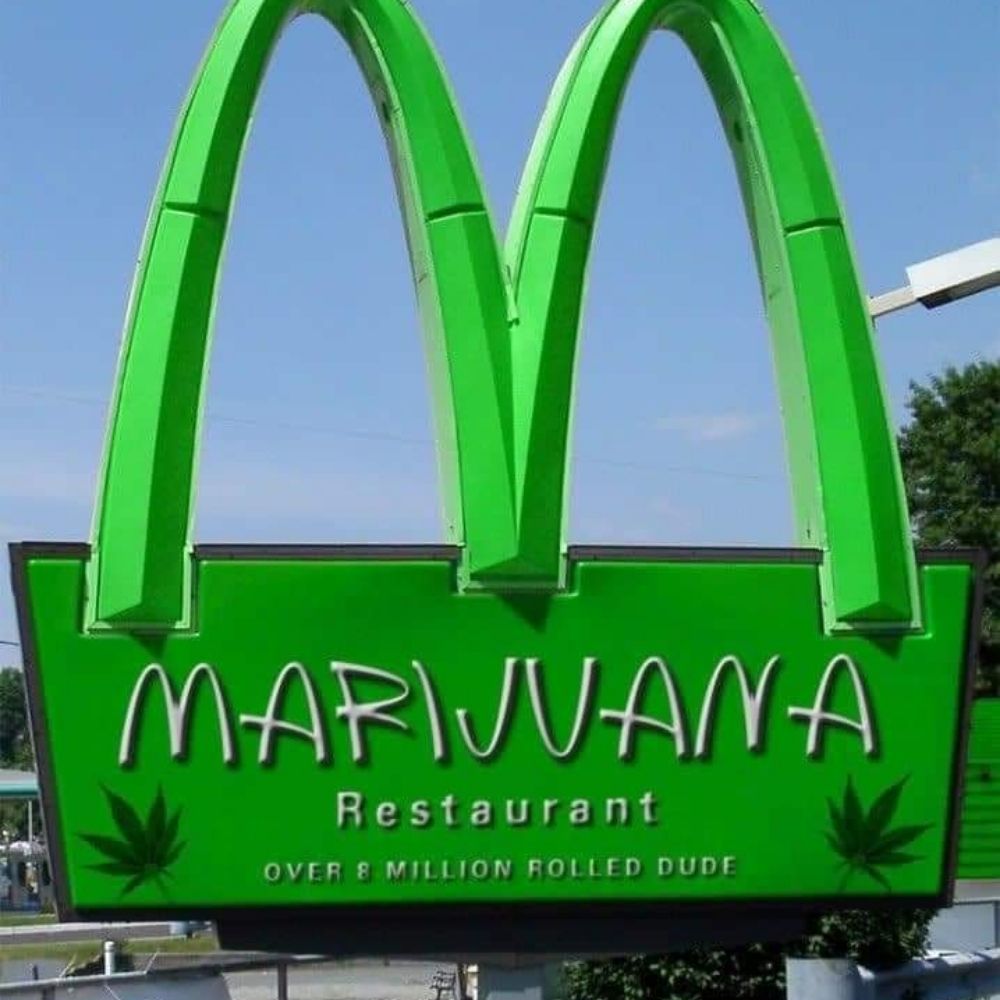 Cannabis Lounge