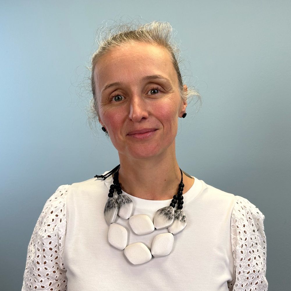 Dr Bobbi Fleiss