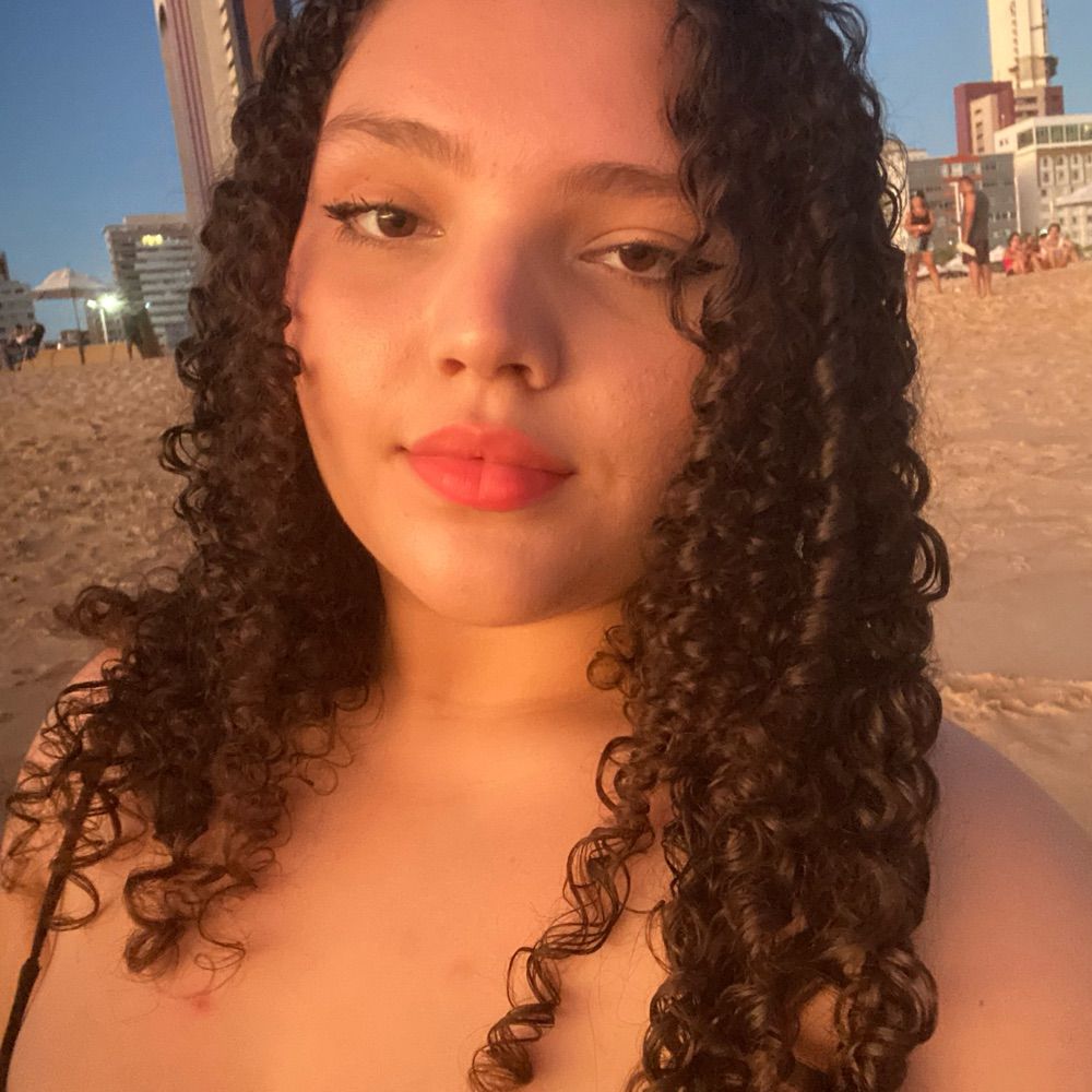 letícia.