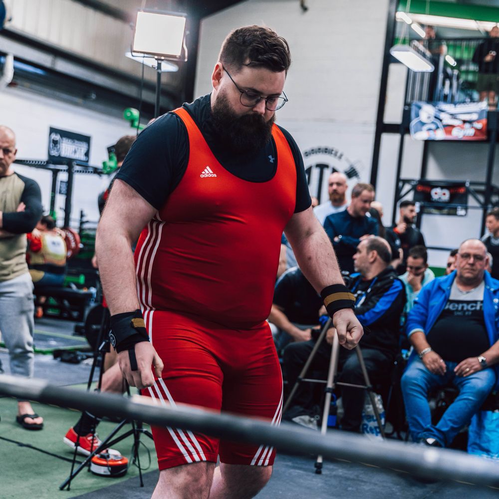Big Stronk Bear